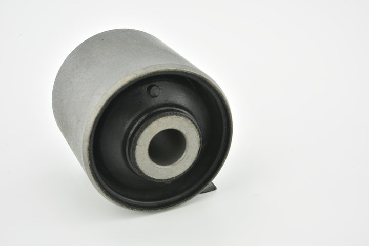 фото №16, Втулка важеля тяга заднього поздовжній mitsubishi pajero pinin