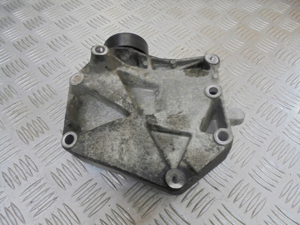 фото №1, Кронштейн кронштейн генератора opel zafira b 1.9 cdti