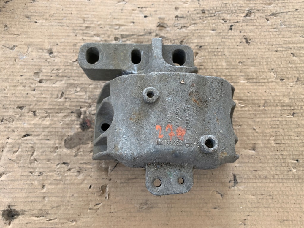 фото №1, Кронштейн подушка двигуна vw passat b6 1k0199262ck