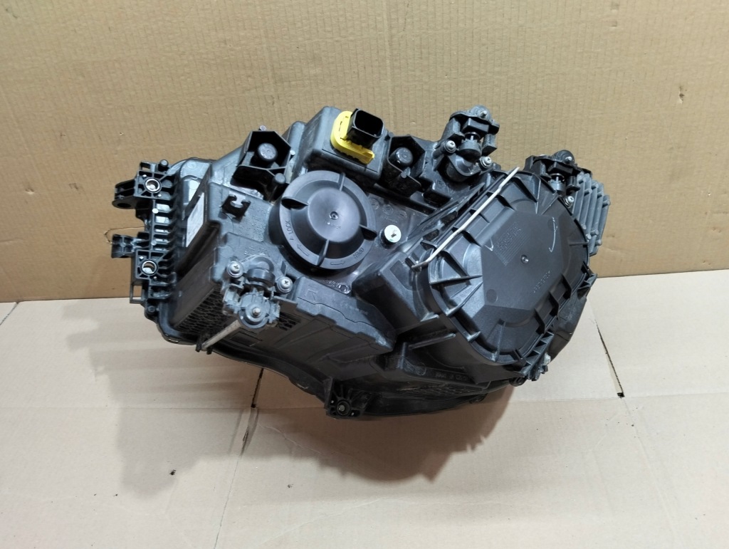 Фара фара передняя правый  h7 led mercedes actros a9618202759 Недорого