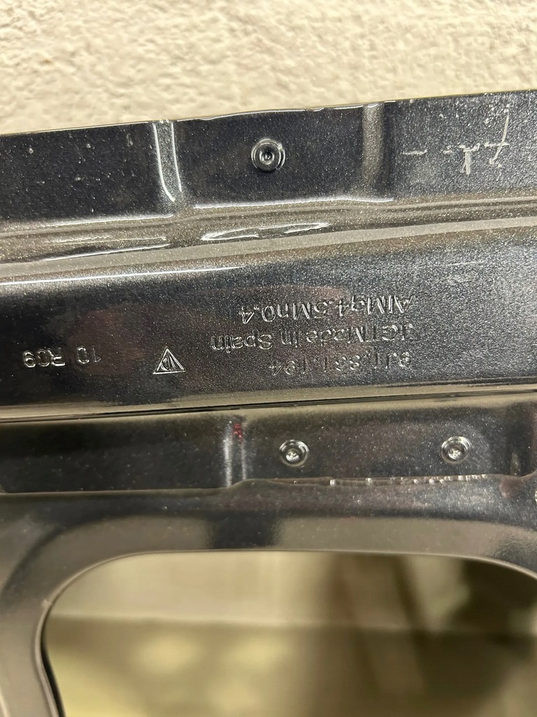 фото №7, Porsche taycan 9j1 2020 дверь