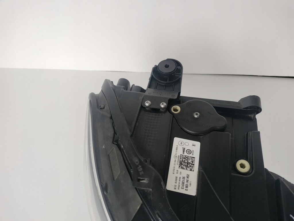 фото №4, Лампа правая фара vw t-roc 2ga 17- full led