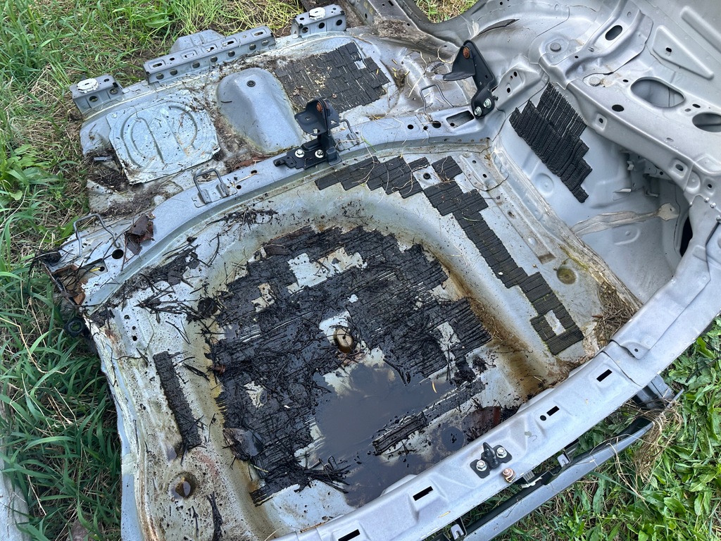 фото №7, Cx-3 крыло правый задний порог длинный