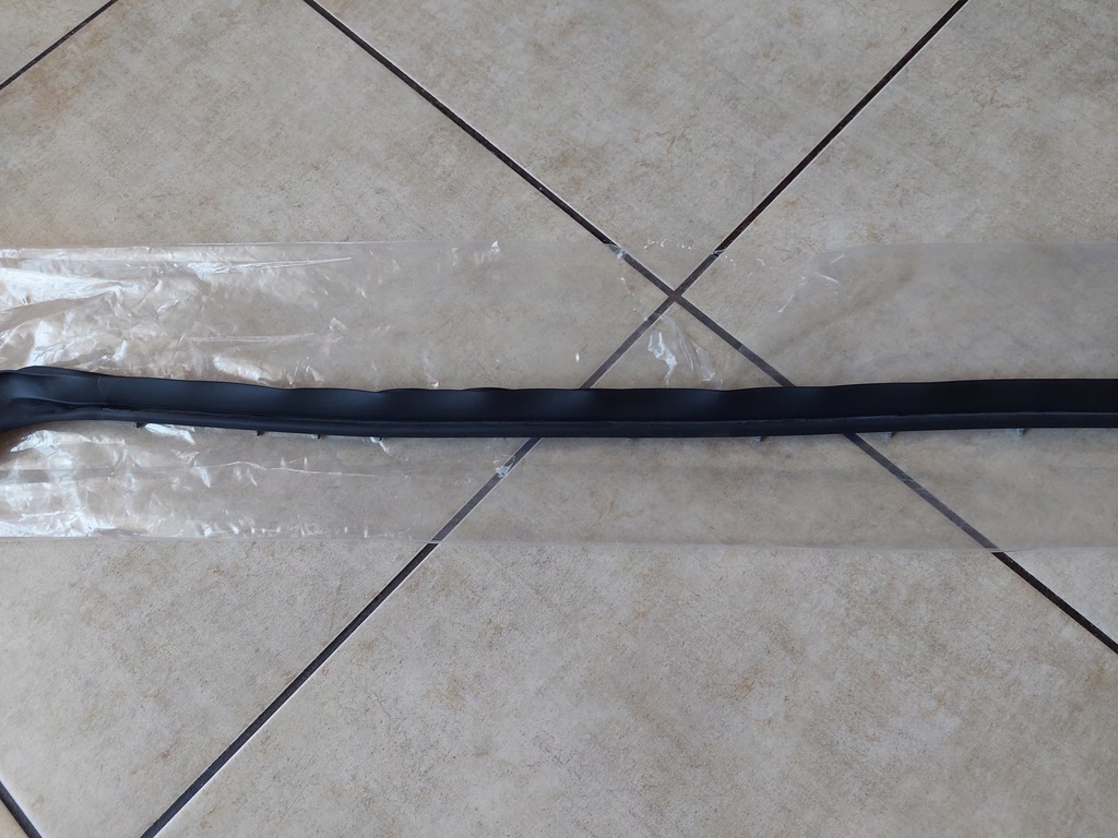 фото №3, Прокладка наружная - lewt задняя - audi q5 fy - 2017 - 80a - nowa