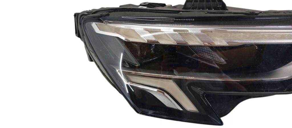 фото №9, Audi a3 8y 2020- лампа права передня full led 8y0941034