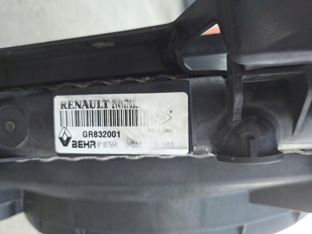 Радиатор вентилятор интеркулер ремень перед nissan nv400 2.3 dci Оригинал