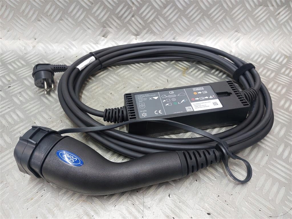 фото №10, Зарядний пристрій шланг заряджання phev ford kuga mk3 dania 2020-