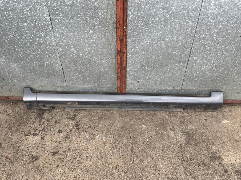 фото №1, Volvo v50 lif r-design молдинг порог правая 455-16