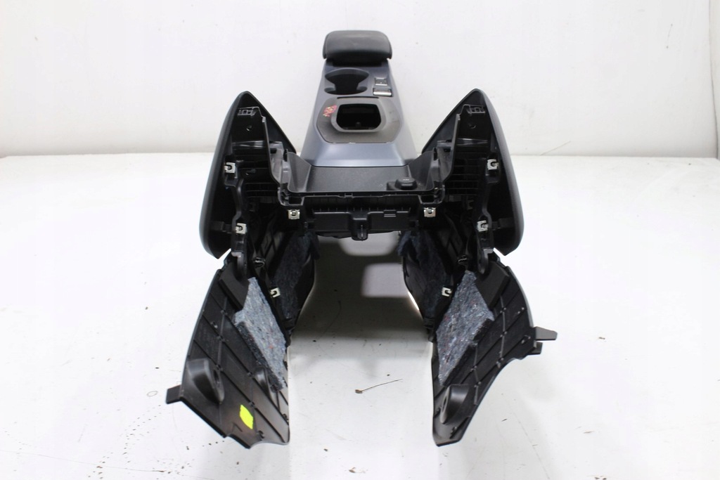 фото №12, Підлокітник тунель середній kpl peugeot 2008 ii eu