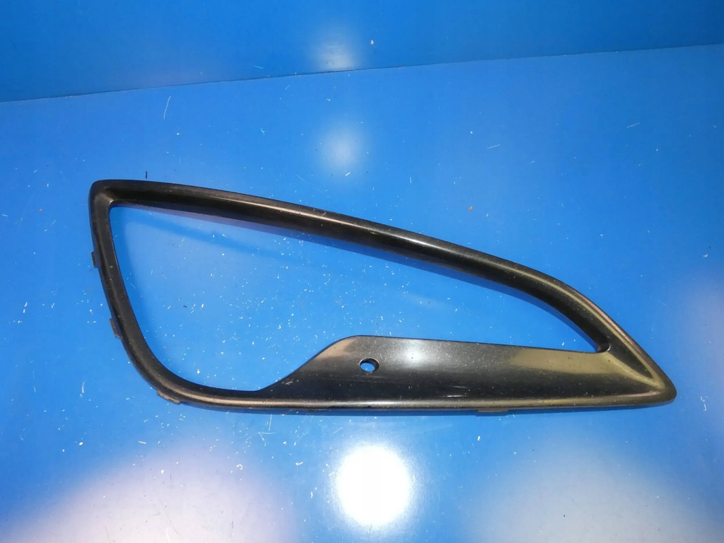 фото №1, Hyundai i40 решётка противотуманной фары рамка бампера правый перед