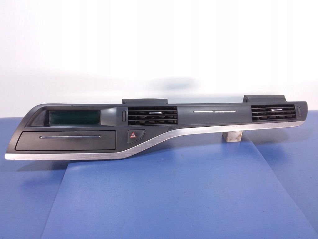 фото №1, Citroen c5 iii консоль обдув радио 9682359377