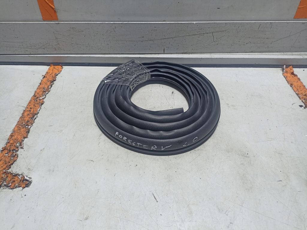 фото №1, Subaru forester v lift прокладка дверь левая передняя