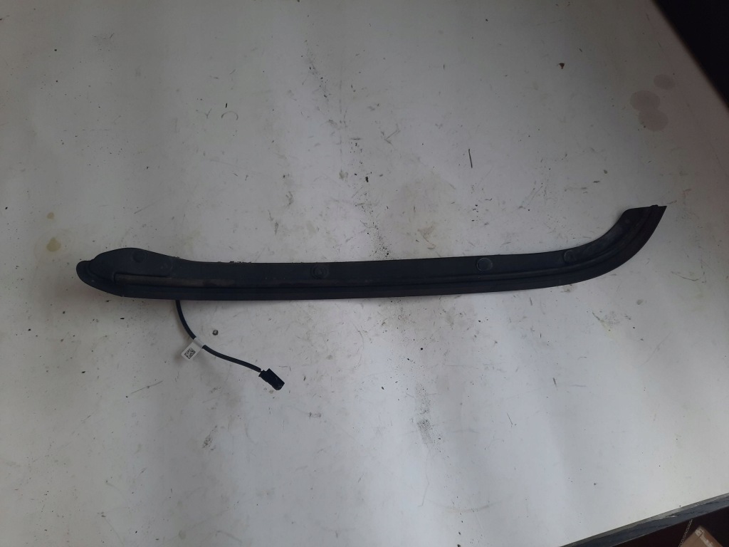 Купить Volkswagen routan 05109727ac прокладка крышки багажника