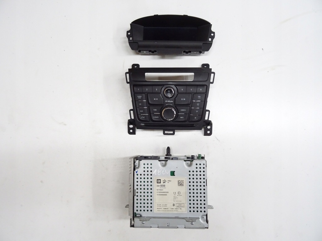 фото №1, Opel zafira c панель радио дисплей кондиционера комплект