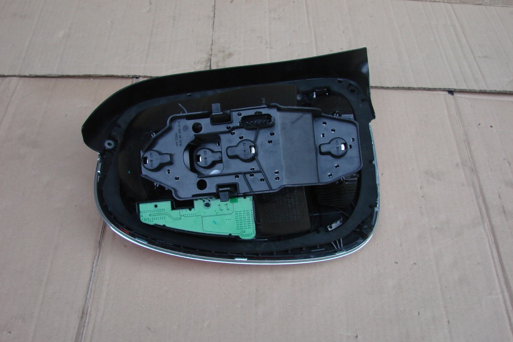 фото №14, Лампа задня права кутова mini f55 f56 f57 led eu