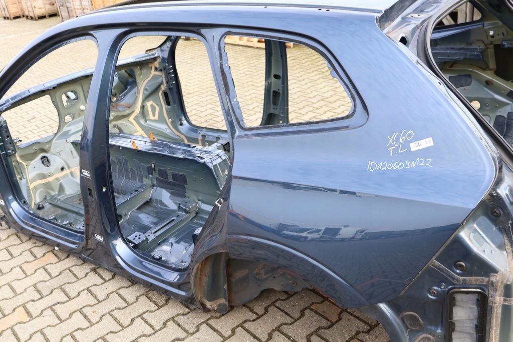 фото №1, Volvo xc60 ii чверть крила ліва задня