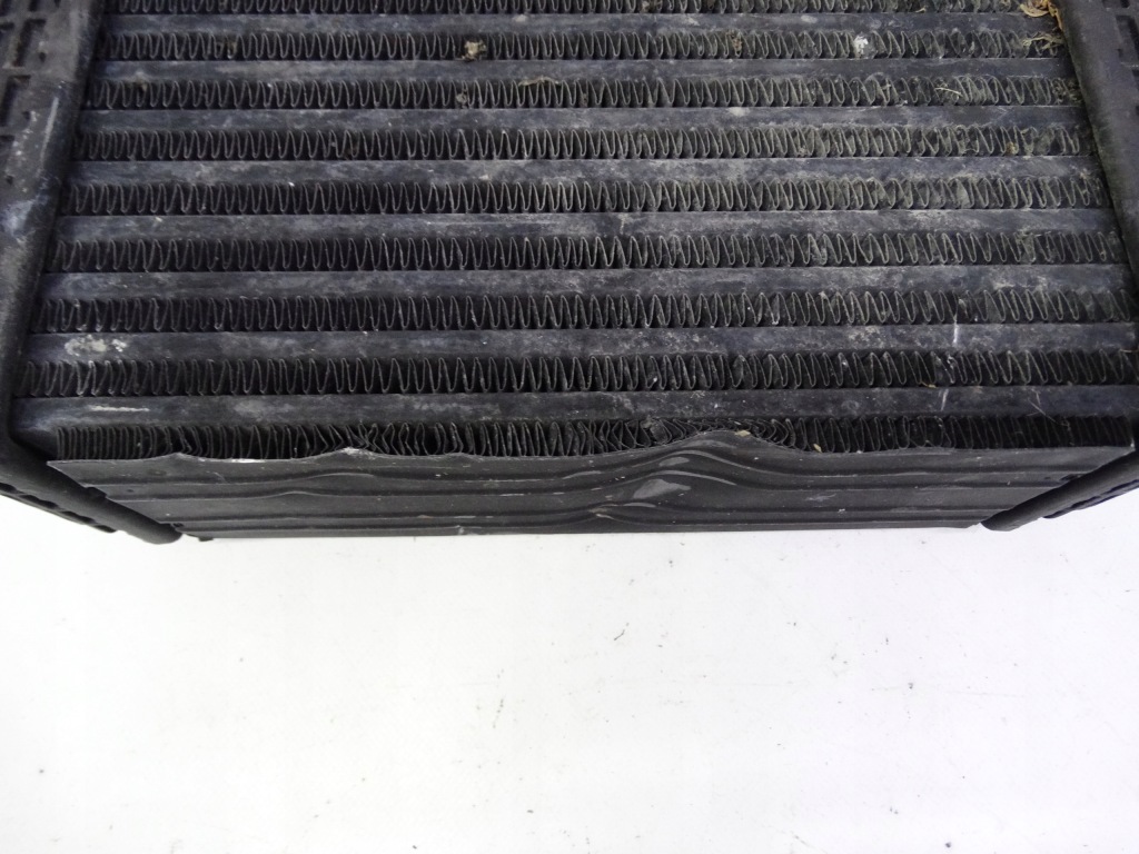 Maserati ghibli levante quattroporte 3.0 интеркулер правый 670039135 Киев