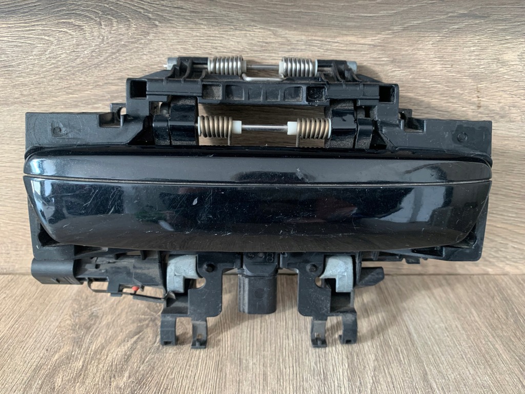 фото №1, Ручка наружная дверь правый перед audi a8 s8 d3