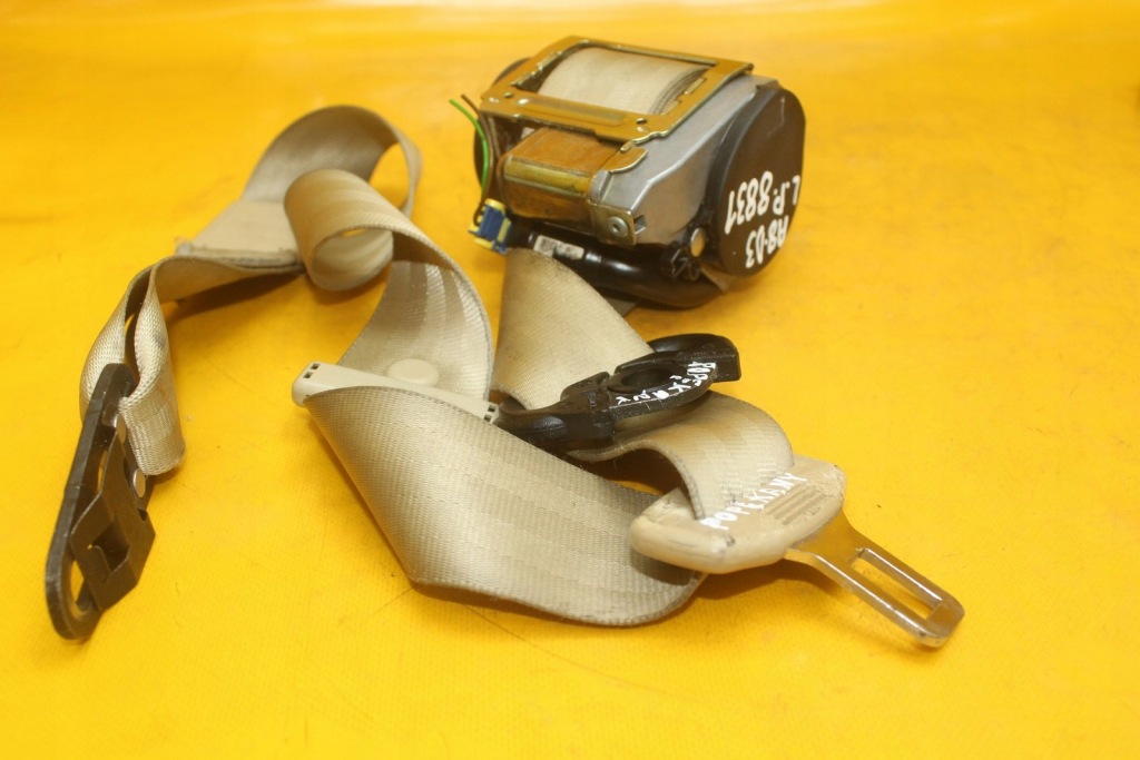 фото №1, Pas безпеки лівий перед audi a8 d3 602037900a 601782700