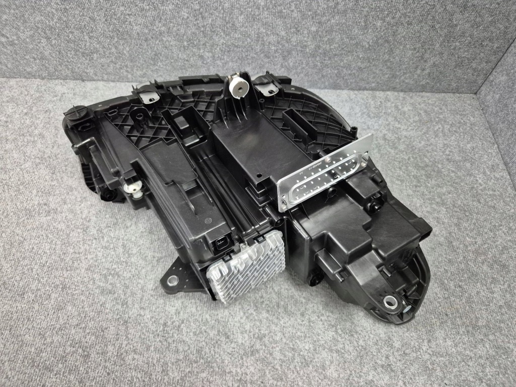 Фары лампы передние перед комплект - bmw x1 u11 full led 2022- Цена