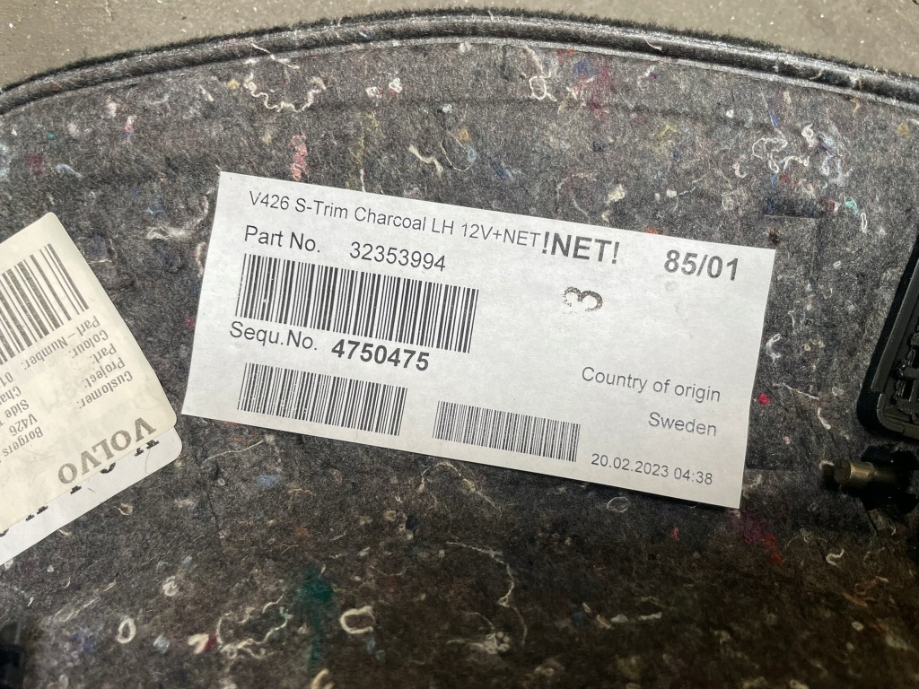 фото №6, Volvo xc60 ii обшивка обивка багажника левый 32353994