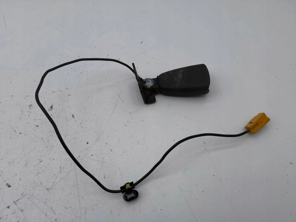 фото №5, Volvo v50 2009 пряжка заднього поперечина безпеки