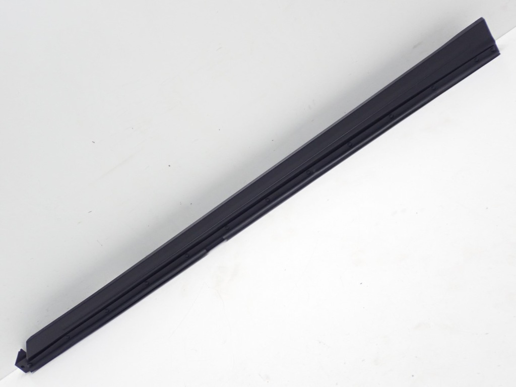 фото №1, Молдинг защита порог порог правая alfa romeo tonale 24r