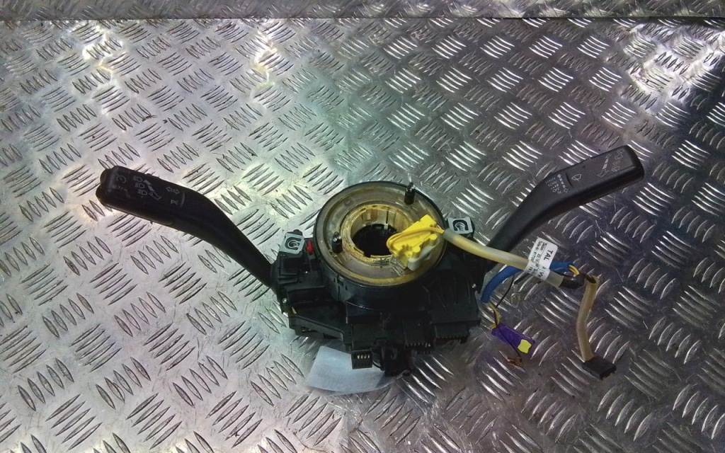 фото №1, Переключатель комбинированный vw golf pus 1k0953503er