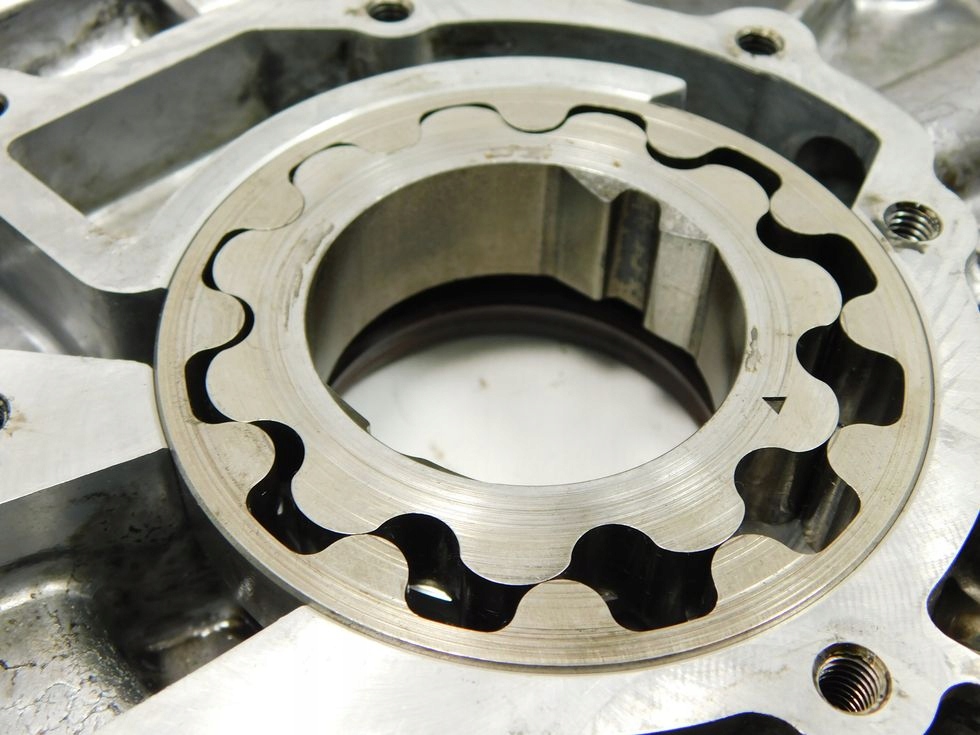 фото №9, Насос оливи корпус nissan x-trail t30 2.2 dci primera p12 tino di almera