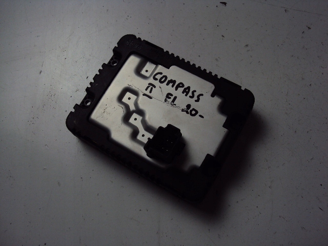 фото №1, Зарядний пристрій індукційна jeep compass ii lift 20-