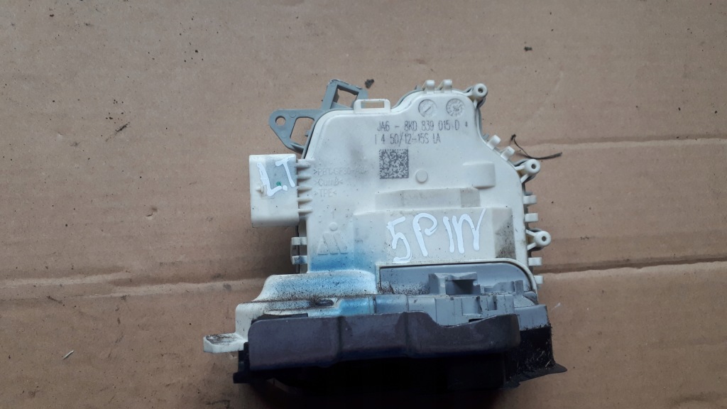 фото №1, Audi оригинальный номер 8k0839015d замок дверь