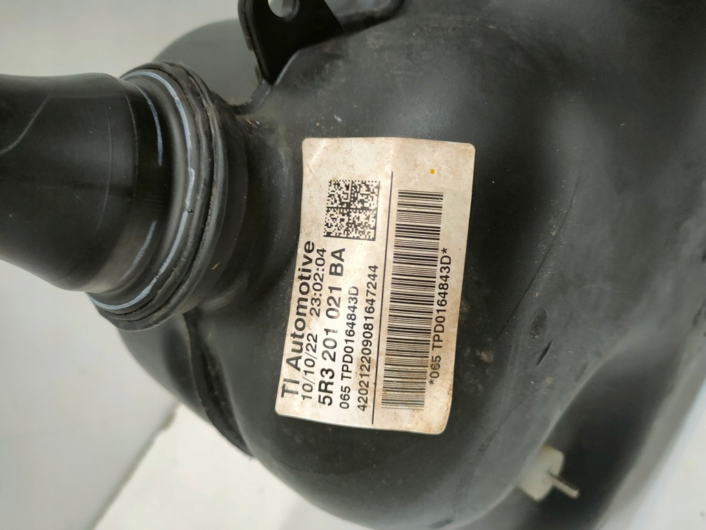 фото №13, Vw caddy 5 v 2k7 бак топлива bak заливная горловина 5r3201021ba 5r3000442