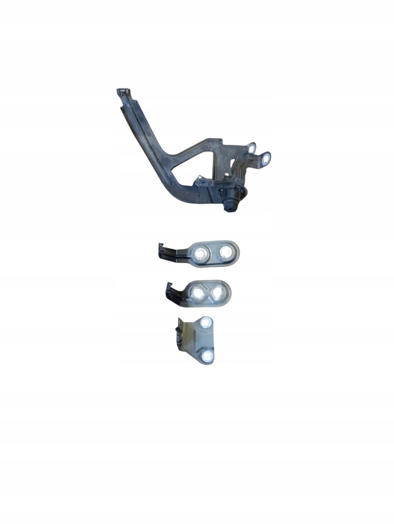 фото №6, Bmw 5 f10 f11 2015 правая сторона кронштейн / кронштейн крыла передний