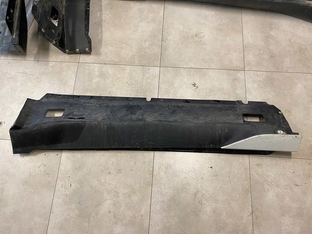 фото №1, Bmw i3 поріг накладка поріг ліва 7368597