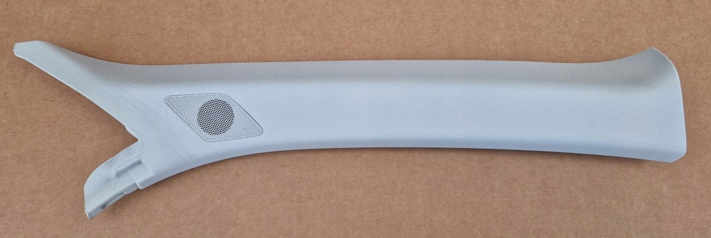 фото №1, Защита стойка audi q3 lift 83a867234a правый оригинал новый