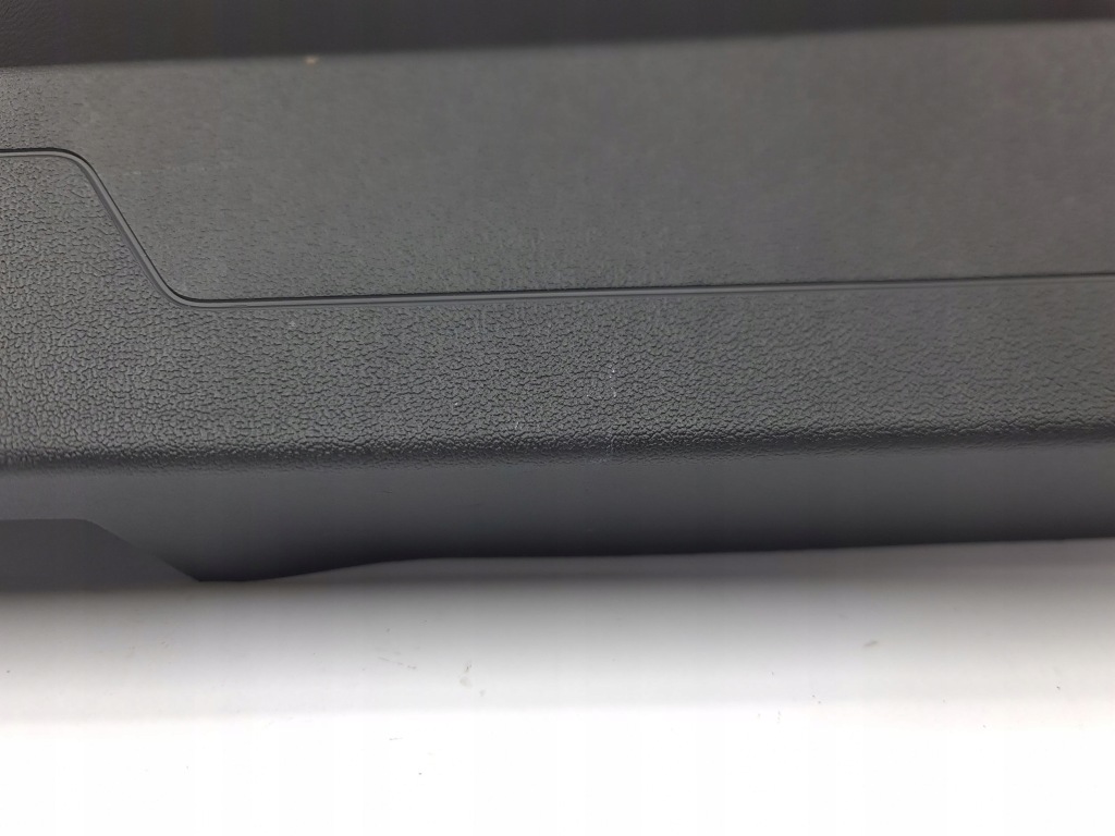 фото №6, Audi a1 2023 обшивка кришки задній багажника i інше елементи