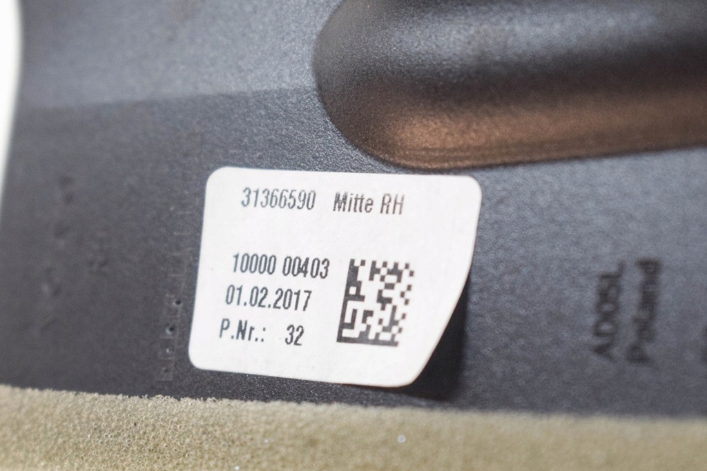 фото №6, Volvo s90 mk2 приборная панель приборная с отверстиями wentylacyjnymi rhd 31403975 3136