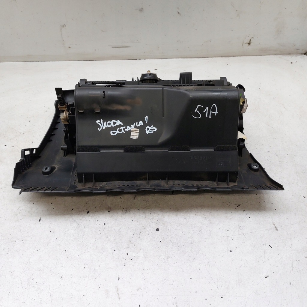 фото №11, Skoda octavia ii 2 kombi rs бардачок пассажира