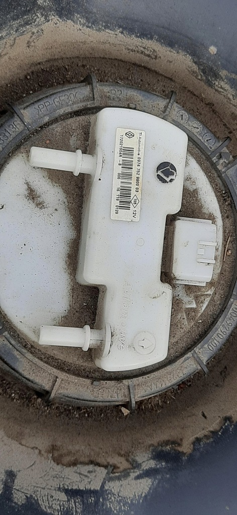 фото №6, Бак пального bak 0.9tce бензин dacia sandero ii 172021904r