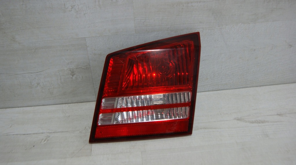 фото №1, Лампа задня права dodge journey