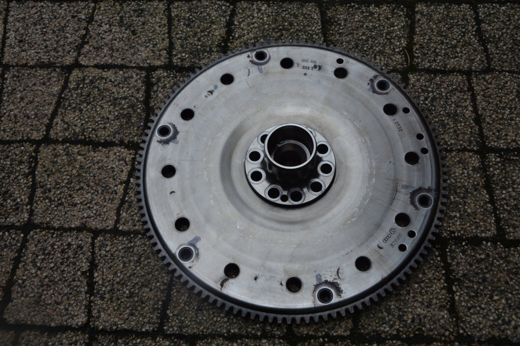 фото №13, Audi a4 a5 a6 a7 a8 q7 колесо маховик 06e105323t