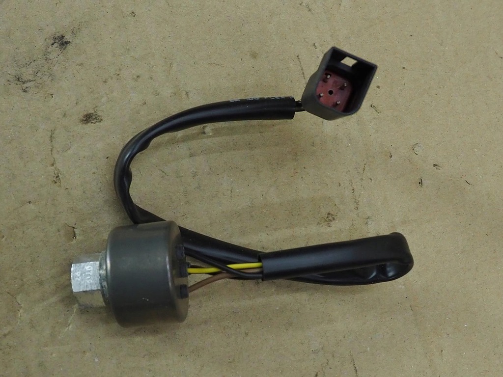 фото №12, Датчик давления кондиционера ford 95gw19d566aa