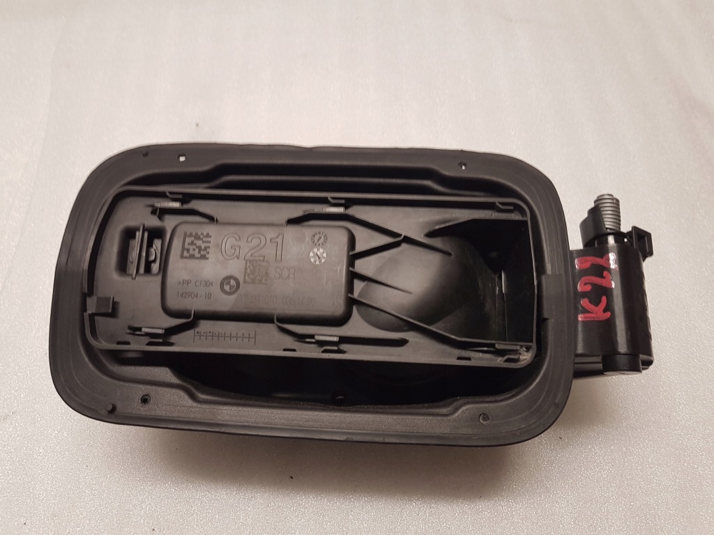 фото №1, Защита кронштейн заливная горловина топлива bmw 3 g21 7433410