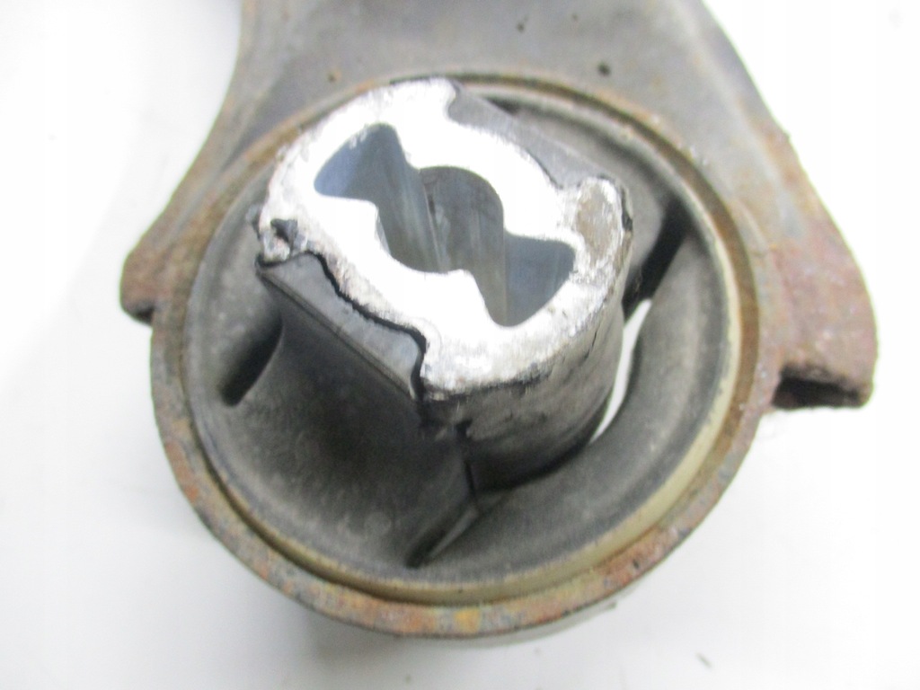 фото №4, Fiat linea grande punto рычаг перед передний правый