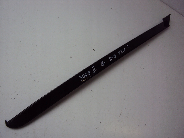 фото №1, Молдинг стекло правый перед peugeot 3008 ii 2016-