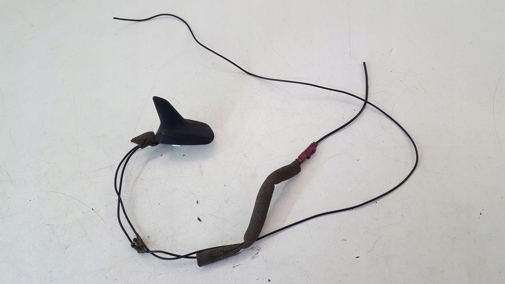 фото №1, Антенна audi a4 b7 2,0 tdi