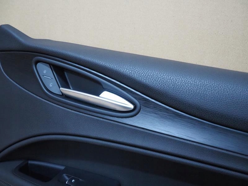 фото №7, Обивка дверь правый перед alfa romeo stelvio