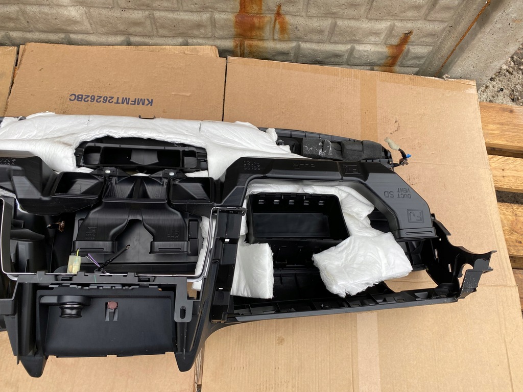 фото №10, Приборная панель приборная консоль subaru impreza va sti uk