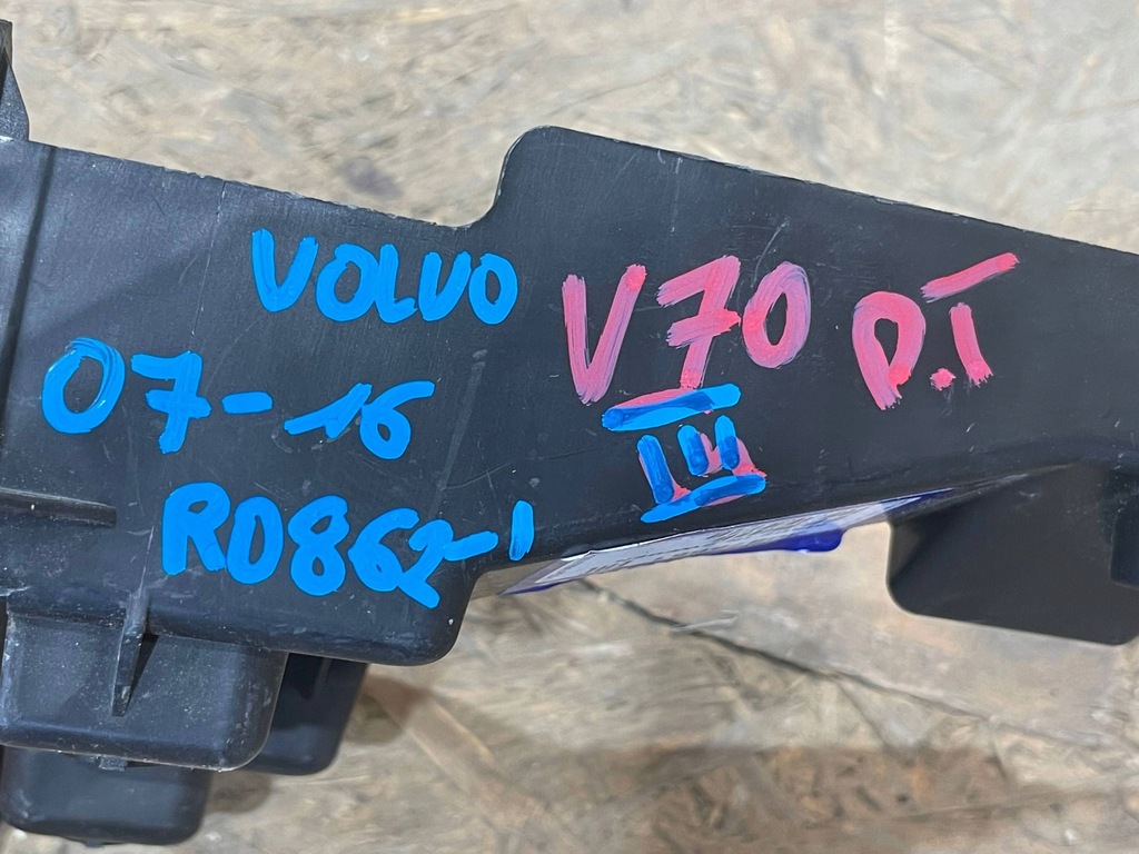 фото №9, Volvo v70 v-70 iii 3 07-16 напрямна кронштейн кронштейн бампера правий задня задній