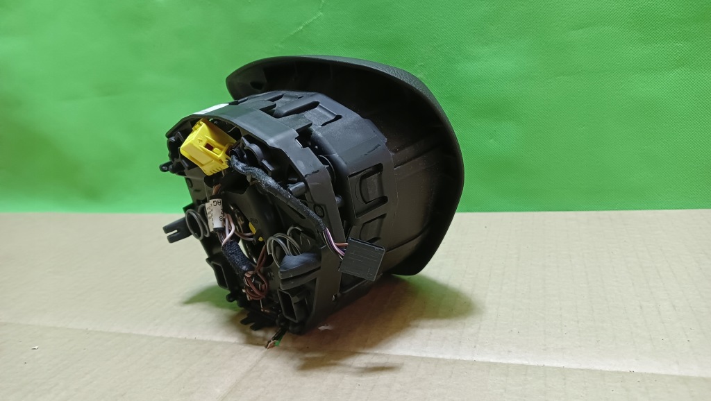 фото №12, Подушка подушка безопасности водителя skoda superb ii lift жгут руля 3t0880201g